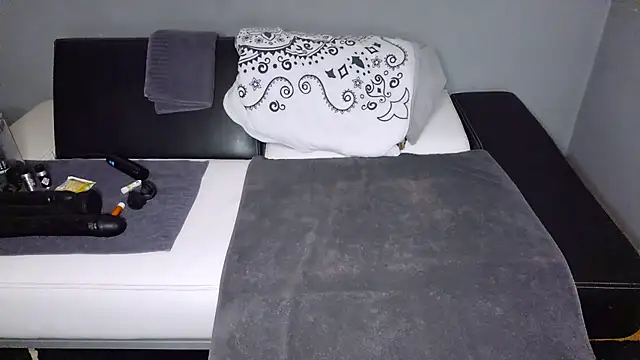 slavic boy 39 online show from 12.20.25