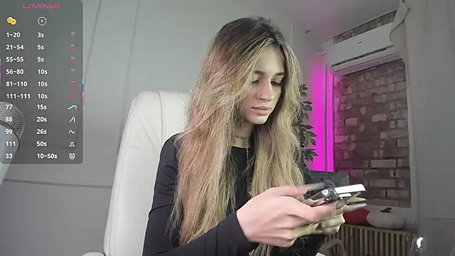 Blessed Molly online show from 10.17.25