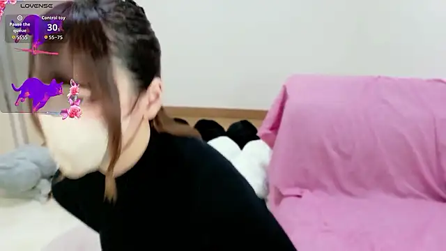 Snapshot of neko_ha_chan chatting on 10.11.25 neko ha chan online show from 10.11.25