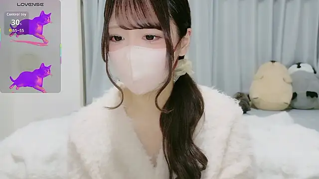 Snapshot of neko_ha_chan chatting on 12.19.25 neko ha chan online show from 12.19.25