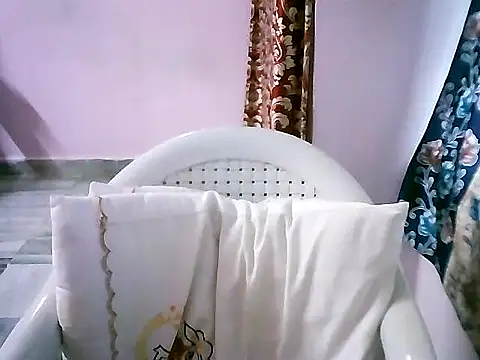 Snapshot of jannu6482 chatting on 09.28.25 jannu6482 online show from 09.28.25