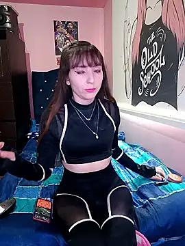 Snapshot of Sophiespenser chatting on 11.22.25 Sophiespenser online show from 11.22.25