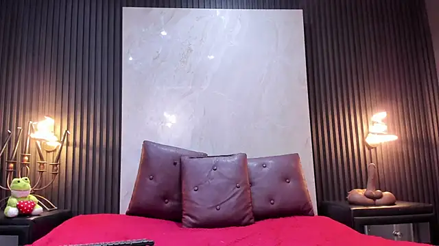 AuroraGray online show from 01.14.26