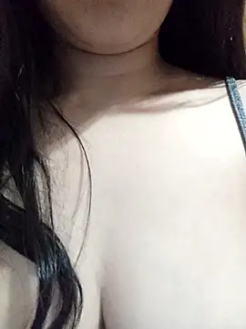 Snapshot of AsilAbid chatting on 09.30.25 AsilAbid online show from 09.30.25