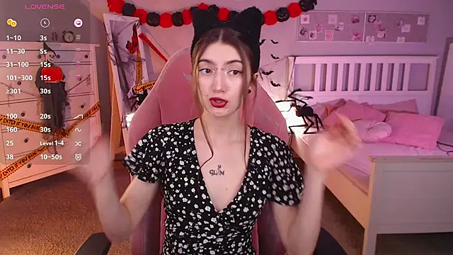 Snapshot of Keke_Pallmer chatting on 11.01.25 Keke Pallmer online show from 11.01.25