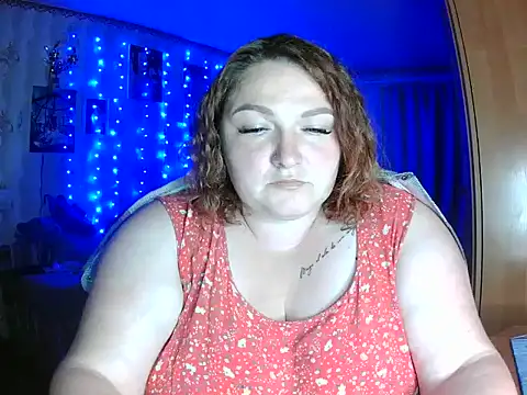 Snapshot of AngelQSky chatting on 06.16.26 AngelQSky online show from 06.16.26