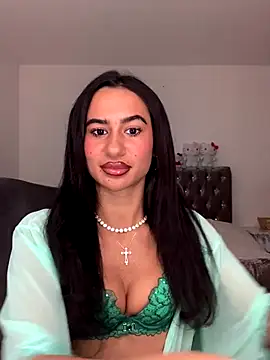 Snapshot of itsyourgirltee chatting on 10.30.25 itsyourgirltee online show from 10.30.25