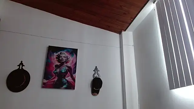 Crystal Star  online show from 04.04.26