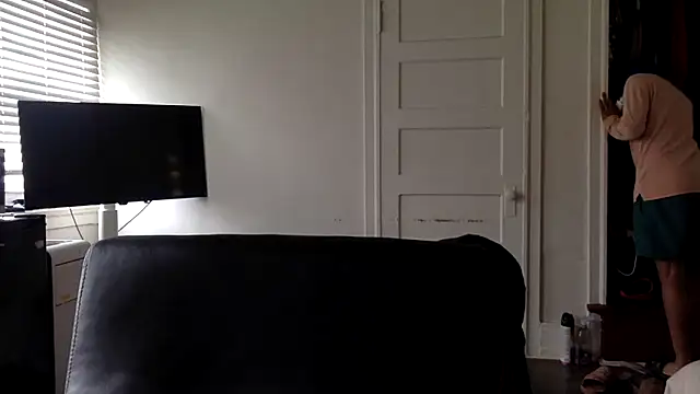 Diodre Benyoon online show from 02.17.26