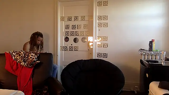 Diodre Benyoon online show from 04.15.26