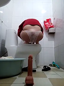 Snapshot of July-Asian chatting on 02.05.26 July-Asian online show from 02.05.26