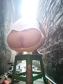 Snapshot of July-Asian chatting on 02.21.26 July-Asian online show from 02.21.26