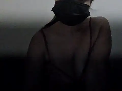Snapshot of Little_toy_girl chatting on 04.25.26 Little toy girl online show from 04.25.26