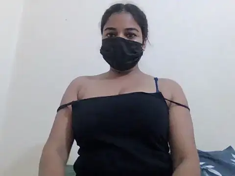 Snapshot of Little_toy_girl chatting on 05.28.26 Little toy girl online show from 05.28.26