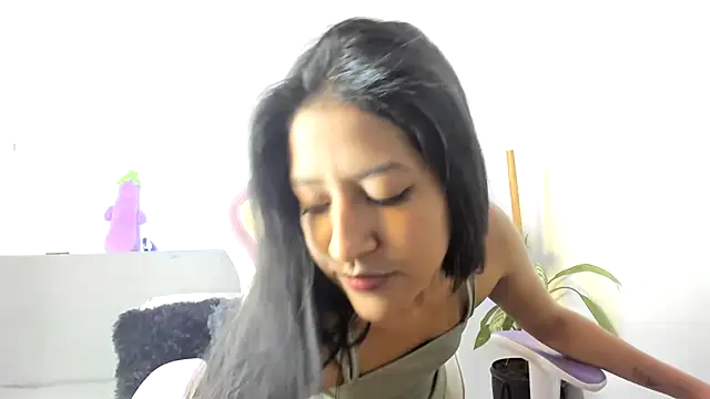 Snapshot of Valery_mz chatting on 12.04.25 Valery mz online show from 12.04.25