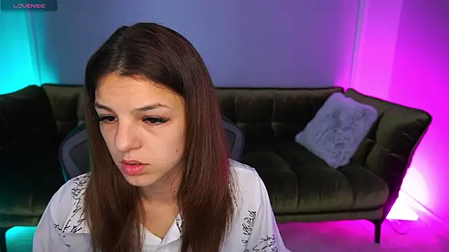 AnitaBambie online show from 10.13.25