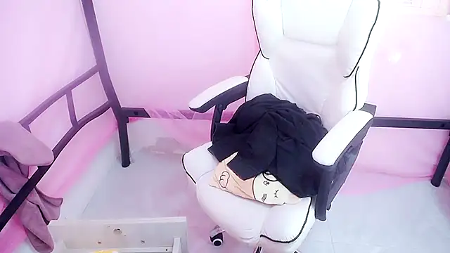 KateCondon online show from 09.18.25