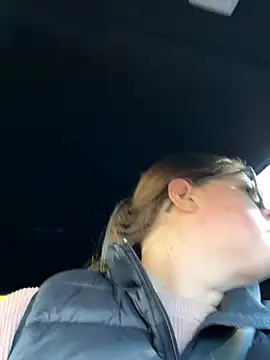 hornykitty1210 online show from 11.04.25