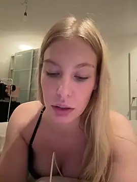 Chloemillerrxx online show from 11.11.25