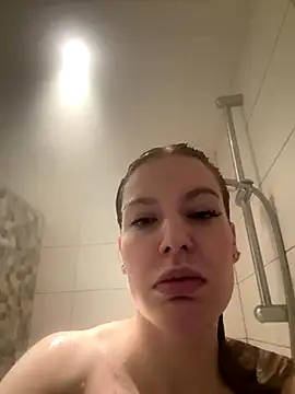 Chloemillerrxx online show from 11.25.25