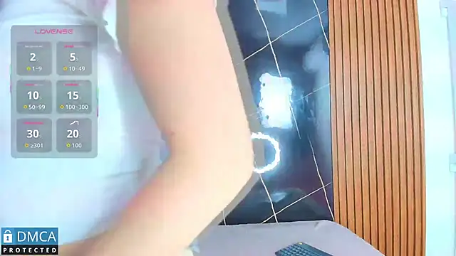 Snapshot of stepha__ chatting on 10.01.25 stepha online show from 10.01.25