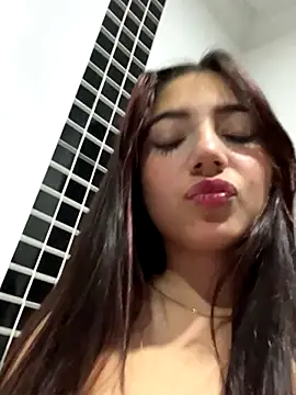 Snapshot of LisaGoddes chatting on 10.10.25 LisaGoddes online show from 10.10.25