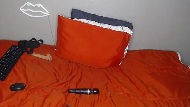 Lunalee online show from 09.21.25