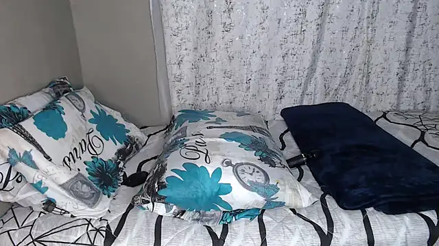 Lunalee online show from 12.21.25