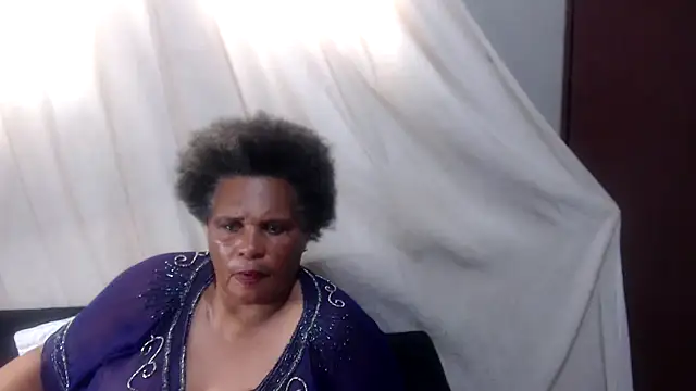 GrandBustyMelon online show from 11.22.25