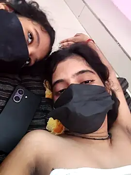 Snapshot of Hot-komall chatting on 09.11.25 Hot-komall online show from 09.11.25