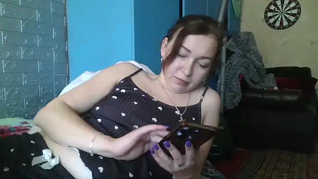 DanaNeon online show from 04.25.26