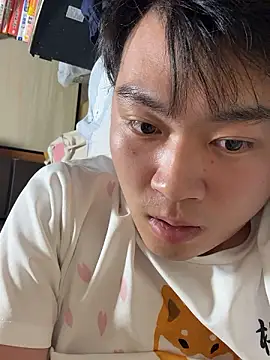 Snapshot of hiromu53 chatting on 10.26.25 hiromu53 online show from 10.26.25