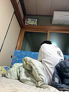 Snapshot of hiromu53 chatting on 10.29.25 hiromu53 online show from 10.29.25