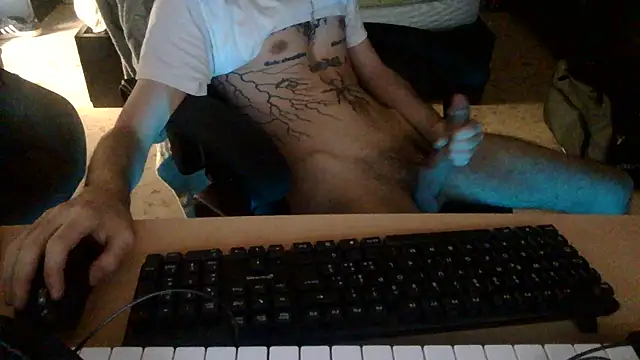 Snapshot of Kryk97 chatting on 05.29.26 Kryk97 online show from 05.29.26
