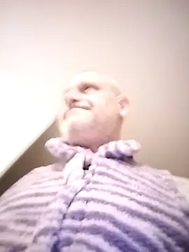 Snapshot of Hisnimin chatting on 02.04.26 Hisnimin online show from 02.04.26