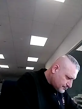 Snapshot of Hisnimin chatting on 02.21.26 Hisnimin online show from 02.21.26