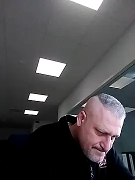 Snapshot of Hisnimin chatting on 02.25.26 Hisnimin online show from 02.25.26