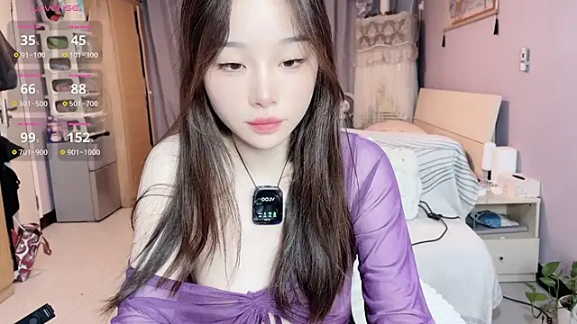 Y2Luvk online show from 10.16.25