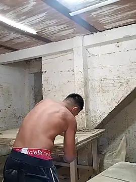 Snapshot of hoteder chatting on 09.23.25 hoteder online show from 09.23.25