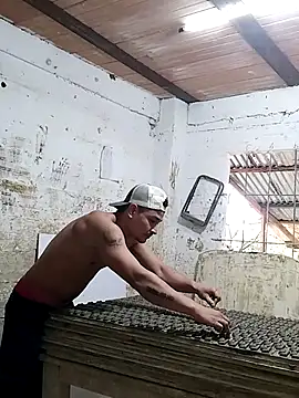 Snapshot of hoteder chatting on 10.29.25 hoteder online show from 10.29.25