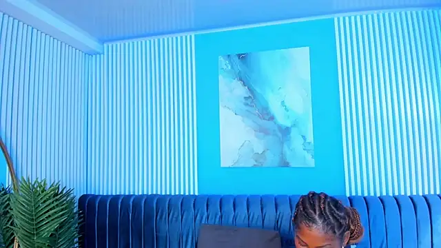 Snapshot of halleylorens chatting on 11.27.25 halleylorens online show from 11.27.25