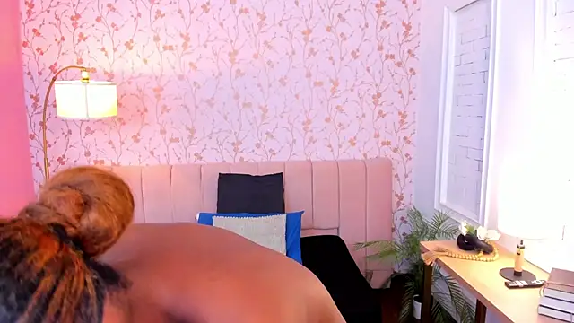 halleylorens online show from 06.04.26