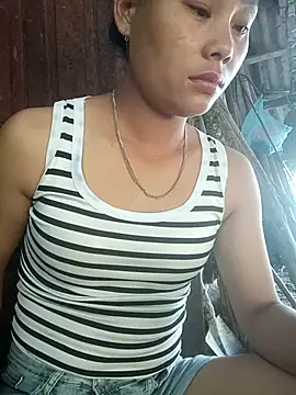 Snapshot of Ruaiuoi chatting on 06.22.26 Ruaiuoi online show from 06.22.26