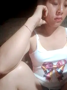 Snapshot of Ruaiuoi chatting on 06.28.26 Ruaiuoi online show from 06.28.26