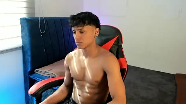 Snapshot of ZYZZ1312 chatting on 06.10.26 ZYZZ1312 online show from 06.10.26