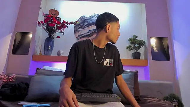 Adonis WB online show from 10.11.25