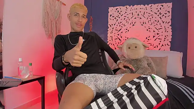 Adonis WB online show from 01.15.26