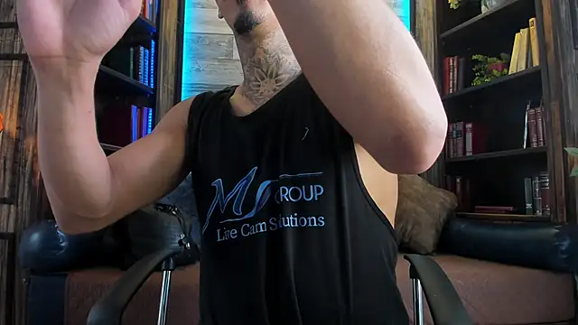 Snapshot of Donovan_Desmond chatting on 09.16.25 Donovan Desmond online show from 09.16.25