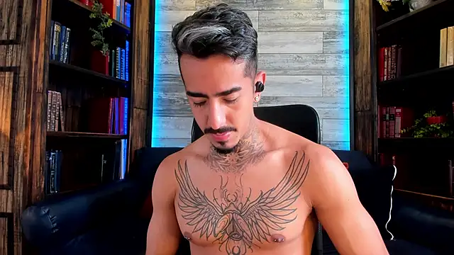 Donovan Desmond online show from 12.02.25