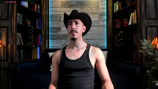 Snapshot of Donovan_Desmond chatting on 05.15.26 Donovan Desmond online show from 05.15.26